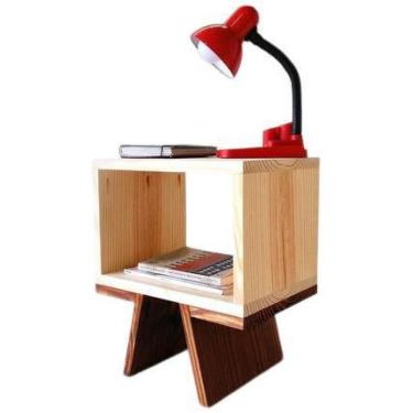 Imagem de Mesa De Apoio Retrô De Madeira Para Quarto Sala