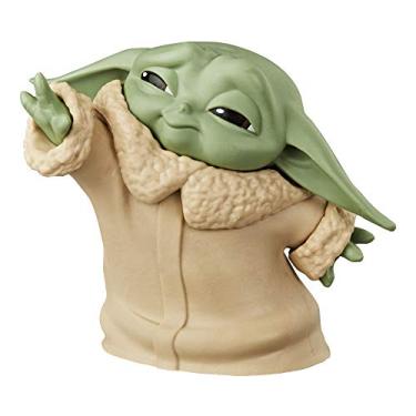 Imagem de STAR WARS The Bounty Collection The Child Collectible Toy 2.2-Inch The Mandalorian “Baby Yoda” Force Moment Pose Figure, Kids Ages 4 and Up