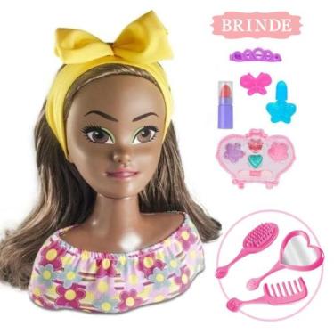 Boneca Com Busto Para Pentear E Maquiar + Maquiagem Brinde em Promoção na  Americanas