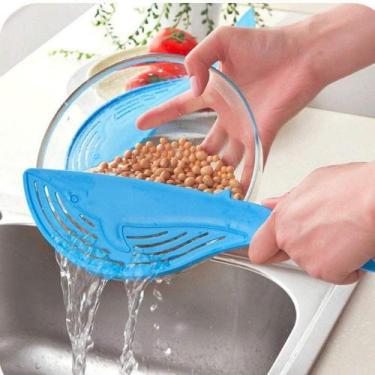 Imagem de Escorredor Macarrão Miojo Alimentos Baleia - Várias Cores - Rainbow De