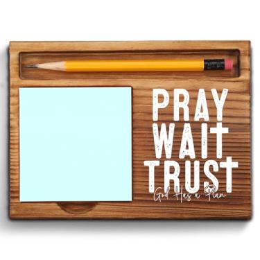 Imagem de Pray Wait Trust Sticky Note Holder, God Has a Plan, presente de mesa cristão, decoração de escritório religiosa inspiradora para mulheres, homens, colegas de trabalho, suporte de bloco de notas de