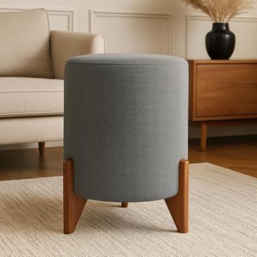 Imagem de Puff Banqueta Redondo Banco Pufe Assento Macio Tecido Suede 3D Decorativo para Sala Escritório Apartamento Soft Alamo Pés em Madeira (Cinza)