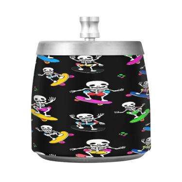 Imagem de Qilmy Cinzeiro de aço inoxidável de caveira fofa de Halloween com tampa - Cinzeiro de cigarro à prova de vento sem cheiro sem fumaça para casa, escritório, carro, pátio, varanda (uso interno e externo