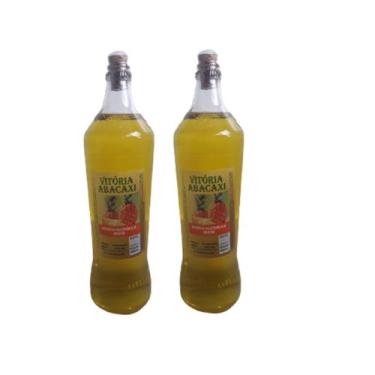 Imagem de Kit Cachaça Artesanal De Abacaxi Vitória 880ml 2 unidades