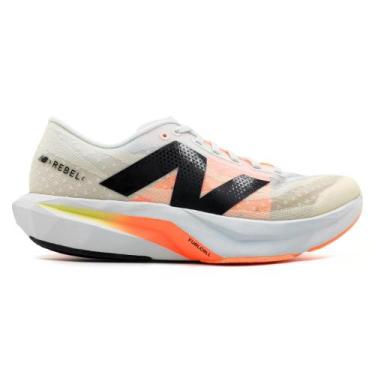 Imagem de Tênis New Balance Fuelcell Rebel V4 Masculino, 39, Branco, Laranja