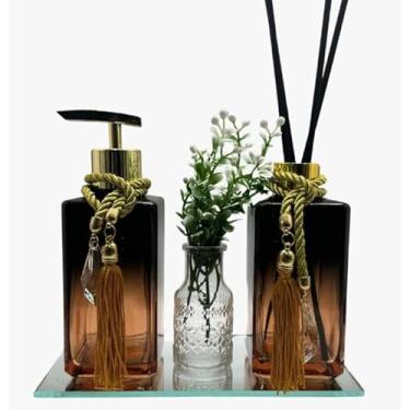 Imagem de Kit Difusor e Saboneteira de Vidro Square Marrom Degradê 250ml com Bandeja Espelhada e Vaso Decorativo – Luxo para Lavabo e Banheiro (DOURADO)