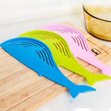 Imagem de Escorredor Macarrão Miojo Alimentos Baleia - Várias Cores - Rainbow De