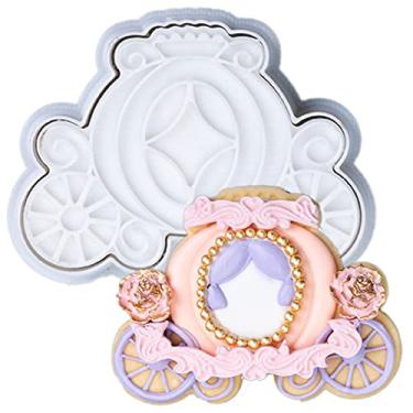 Imagem de Flycalf PLA Cortadores de Biscoitos Princesas com Carimbo 3D 9 cm Ecológico Biscoito Fondant Decoração de Bolo Cozinha DIY Ferramentas de Cozimento Formato de Carruagem para Crianças Meninas,