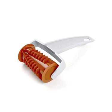 Imagem de Rolo de Natal – Rolo de massa/rolo de massa da Betty Bossi para especialidades irresistíveis de Natal, cortador de massa e rolo de pastelaria com padrão.