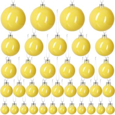 Imagem de 36 peças, 5 tamanhos, enfeites de bola de Natal amarelos, decorações de árvore de Natal inquebráveis com laço para pendurar e corda, bola decorativa de Natal para decoração de guirlanda de guirlanda