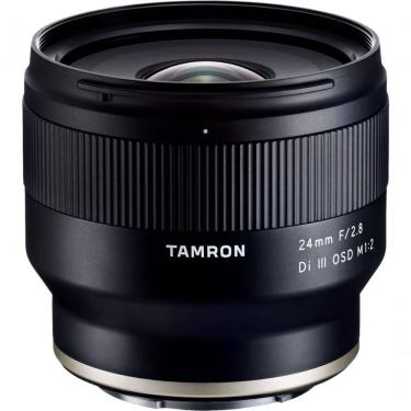 Imagem de Lente Tamron F051 24MM F-2.8 Di III OSD M1:2 Grande Angular com Abertura f-2.8 e Distância Mínima de Foco 4,7 Polegadas