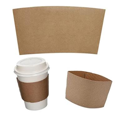 Imagem de Concession Essentials Mangas de café de papel. Serve em copos de 283 g - 590 ml (pacote com 50), kraft natural. Isolado para copos quentes.