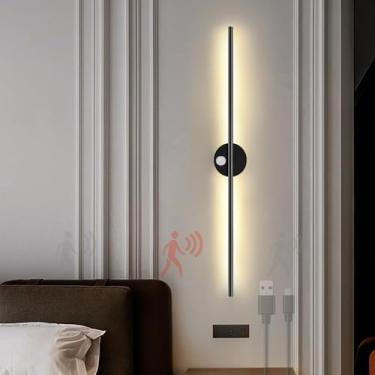 Imagem de Apliques de parede LED operados por bateria, rotação de 360 graus, luz de parede recarregável por USB com controle remoto, sensor de movimento sem fio regulável, luminária de parede adequada