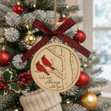 Imagem de Enfeites de Natal cardeais: Enfeites de Natal em memória de madeira de 11,4 cm, presentes de simpatia para a perda do ente querido, ideias de presente de luto, decorações de Natal cardeais