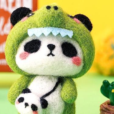 Imagem de Generic Kit de Feltragem de Agulha Materiais para Pingente de lã Em Formato de Panda Fofo para Iniciantes Faça você Mesmo Bonecas de Pelúcia Materiais para Interação entre Pais e Filhos, Feltro de lã 100g (Versão Básica)