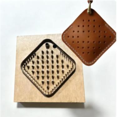 Imagem de YJIUYUANQ Pingente de sachê de carro, molde de artesanato de couro, perfurador de madeira e cortador