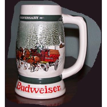 Imagem de ANHEUSER BUSCH BUDWEISER HOLIDAY STEIN 1982 CS-57 CLYDESDALES 50º ANIVERSÁRIO