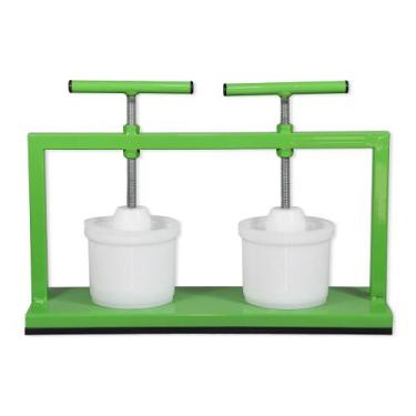 Imagem de Prensa Ferro 2 Queijos Artesanal + 2 Formas CP500 Gastrobel