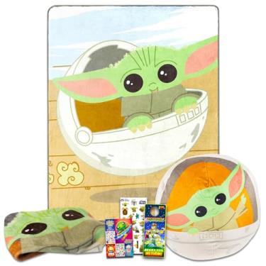 Imagem de Disney Conjunto de cobertor de lã Baby Yoda para crianças - Pacote com cobertor para bebê Yoda de 102 x 127 cm, travesseiro de pelúcia para bebê Yoda, adesivos, mais | Pacote noturno Star Wars Baby