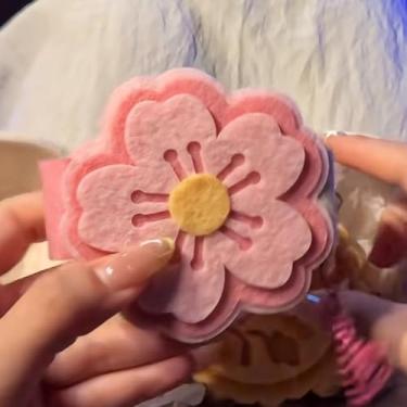 Imagem de Álbum de fichário de photocard, álbuns de cartões feitos à mão em feltro de coração fofo, mini álbum de fotos portátil, álbum de fotos, porta-cartões MiniPhoto, com pingente DIY Keychian, para coleção