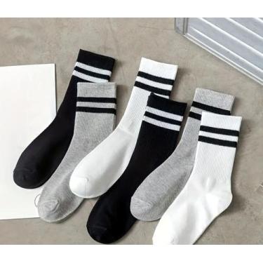 Imagem de Kit 12 Pares de Meias Cano Alto Ideal Para Esporte e Dia a Dia - Loppa