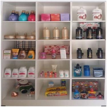 Imagem de Expositor para Loja Colméia Bia com Nichos Branca