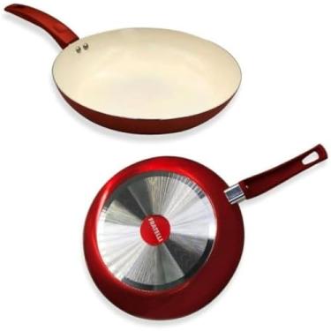 Imagem de Frigideira com superficie antiaderente para cozinhar ovos e carnes, vermelho.