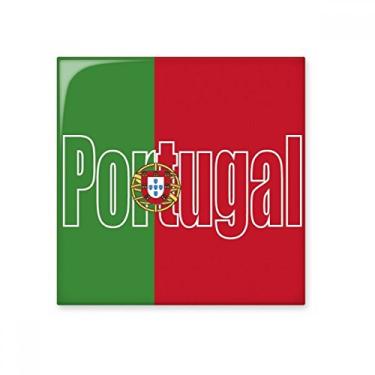 Imagem de Azulejo de cerâmica brilhante com nome da bandeira de Portugal