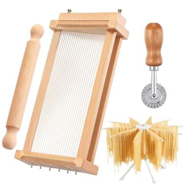 Imagem de SiliFine Conjunto de 4 ferramentas para fazer macarrão inclui cortador de chitarra guitarra italiana com rolo de massa, escorredor de macarrão, ferramenta de fabricação de cortador de ravioli para
