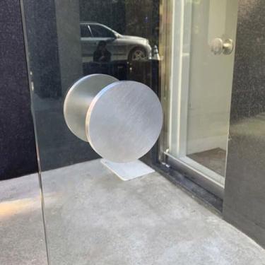 Imagem de Puxadores de porta de chuveiro de vidro redondos, conjunto de puxadores de porta de metal moderno, 10 cm 15 cm 20 cm 25 cm maçanetas comerciais, ferragens de porta deslizante dupla face (cor: ouro