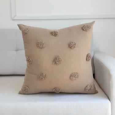 Imagem de Capa de Almofada Pompom Bege 45x45 - AMOFADAS